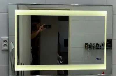 Led Zrkadlo,dotykové ,zabudované hodiny