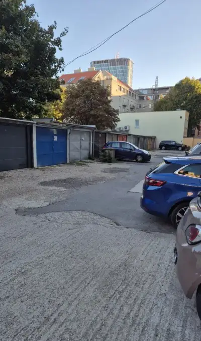 Garáž v centre Bratislavy