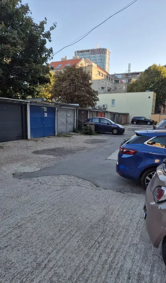 Garáž v centre Bratislavy
