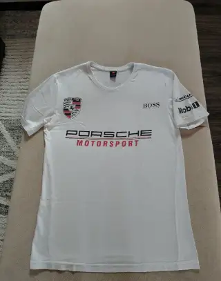 Pánske tričko Porsche Motorsport (BOSS / Mobil 1)