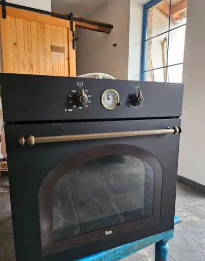 Vstavanu elektricku ruru Teka