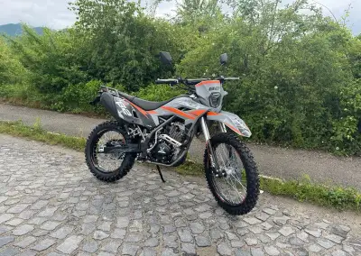 Cestne Enduro Asix xb82 A1 E-štart