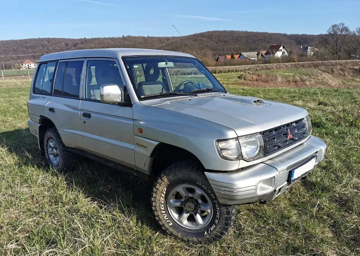 Mitsubishi PAJERO – 2004, 190 176 km