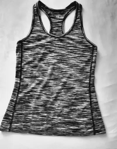 Dámske športové tielko H&M, veľ.S