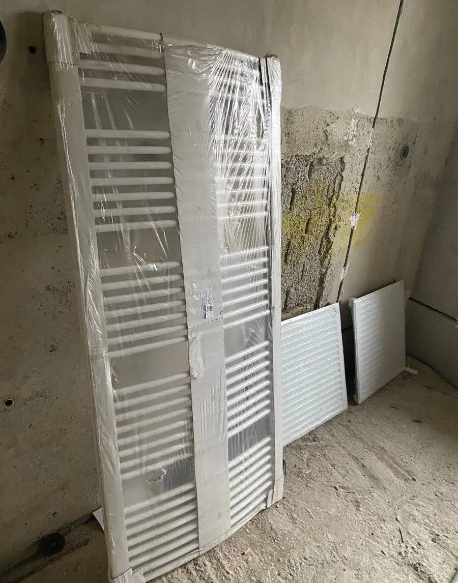 Radiator rebríkový , doskový nepoužité radiatory kúpelňový
