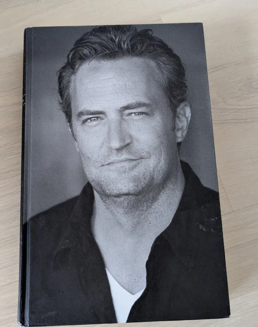 Matthew Perry - Priatelia, lásky a jedna hrozná potvora