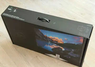 Dell UltraSharp U3223QE 32" 4K USB-C Hub Monitor