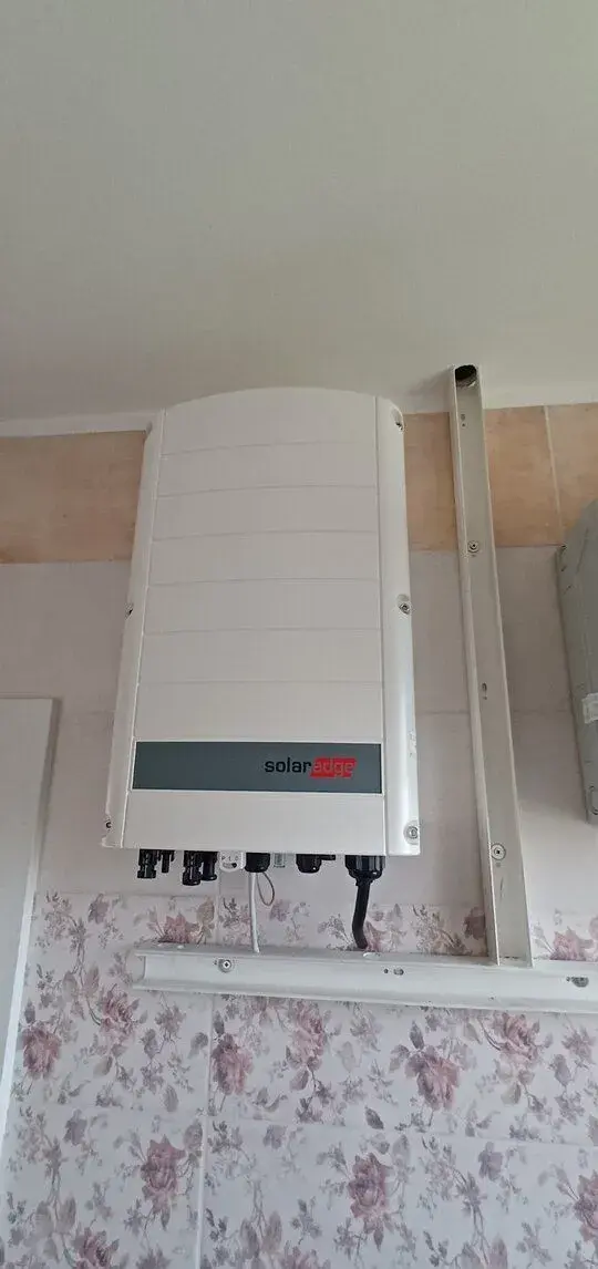 Menic solaredge 9kw + optimizeri + rozvadzac