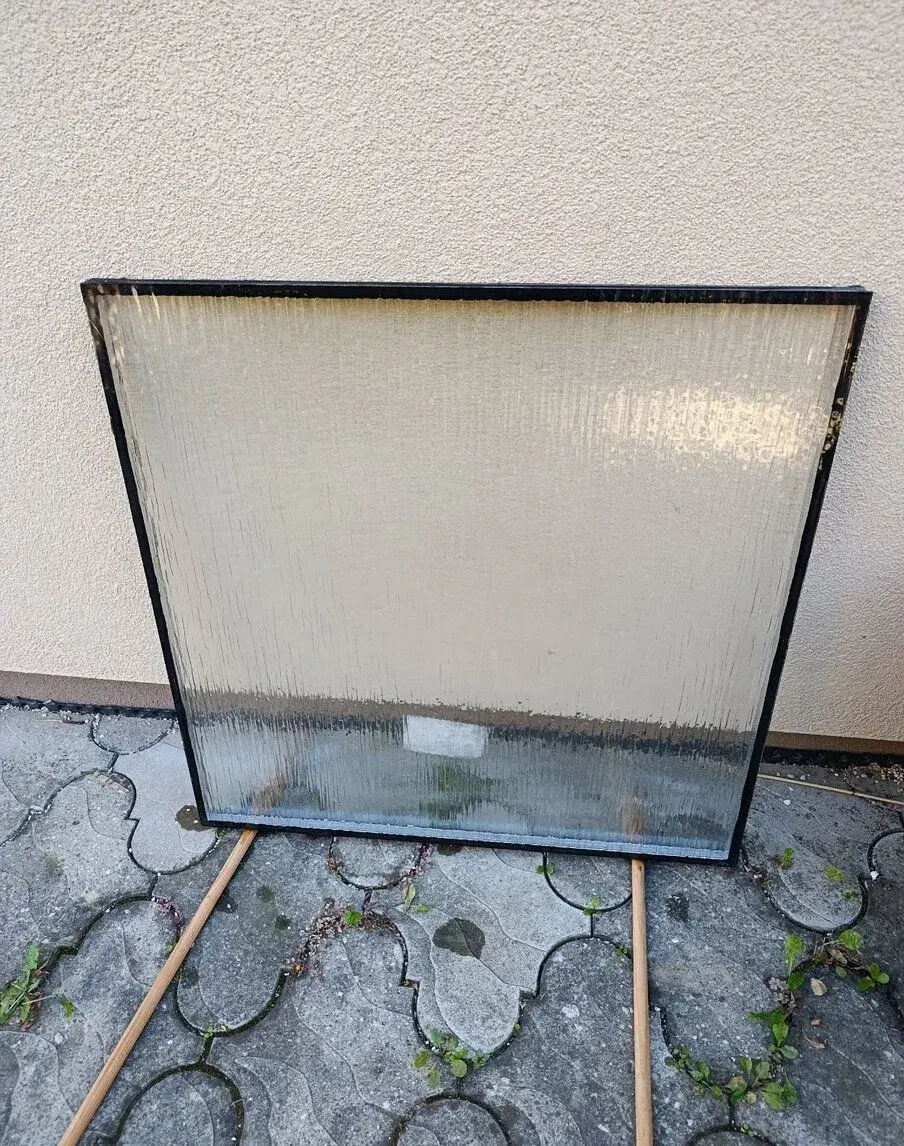 Izolačné dvojsklo v hliníkovom ráme 71,5 x 71 cm – ornament