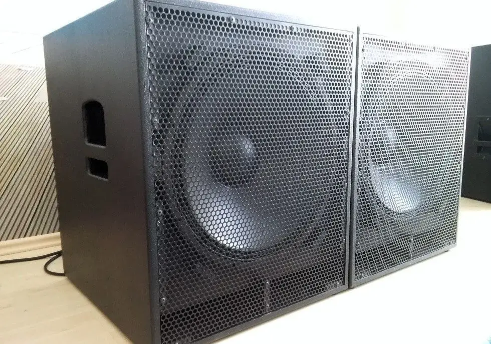 18" Subbasy B&C Speakers