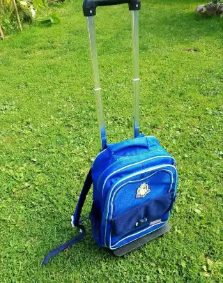 Sokolská taška s odoberatelnými kolieskami