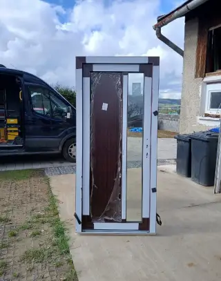 Nové plastové dvere 960 x 2070 mm