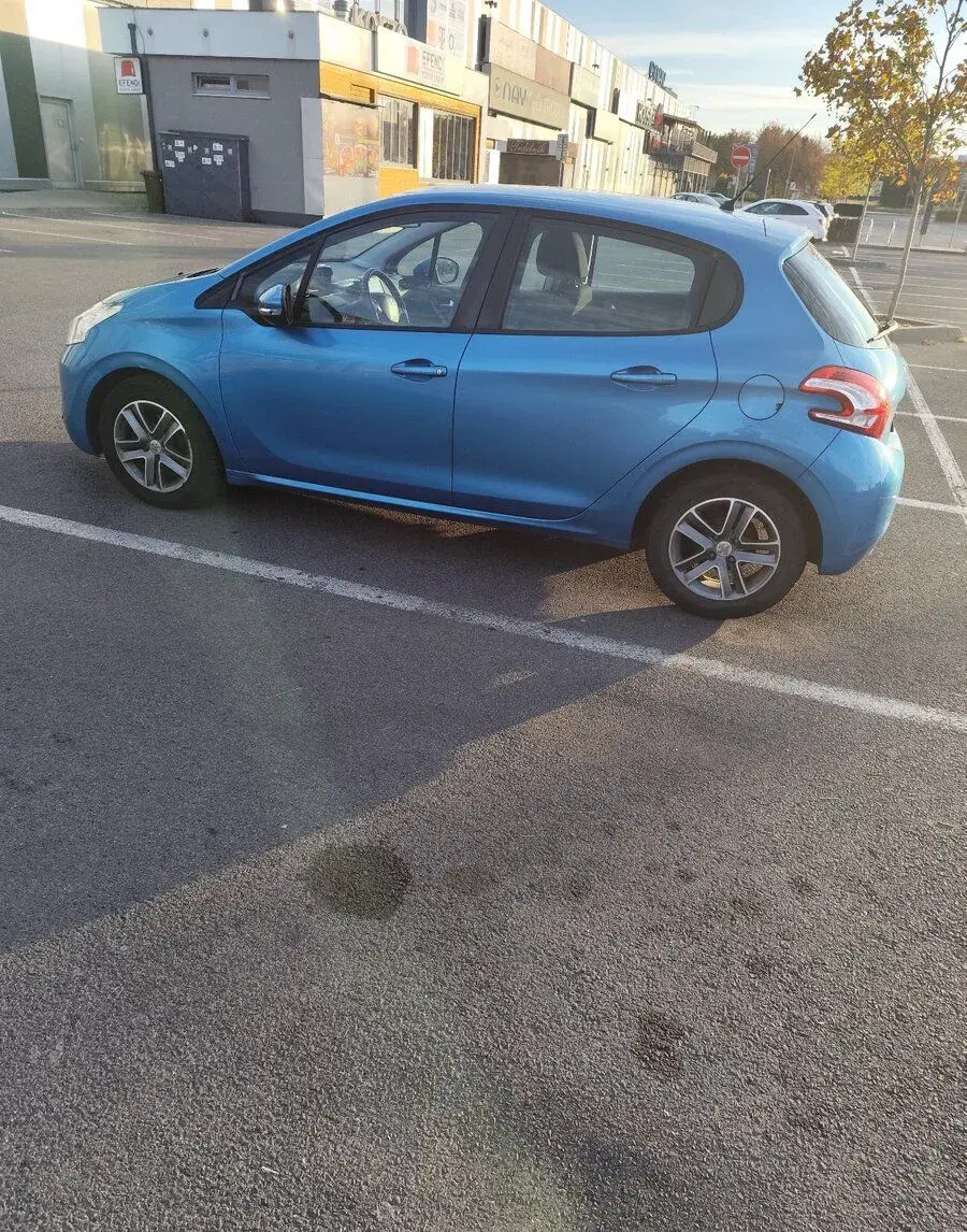 Peugeot 208 – 2013, 96 102 km