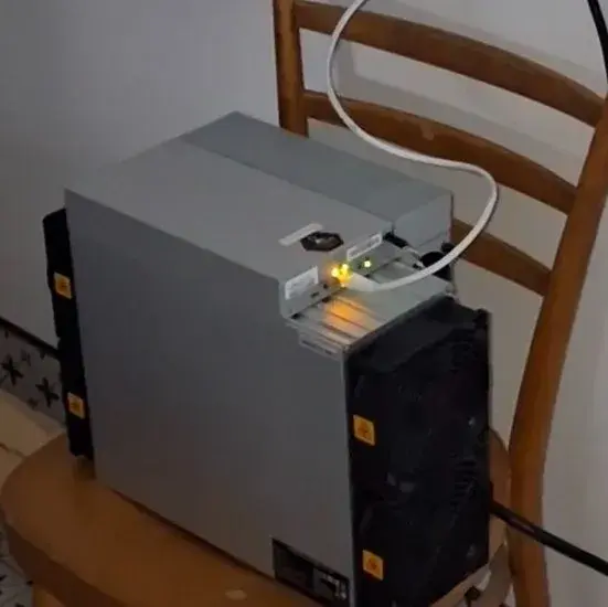 Bitmain S21 200TH