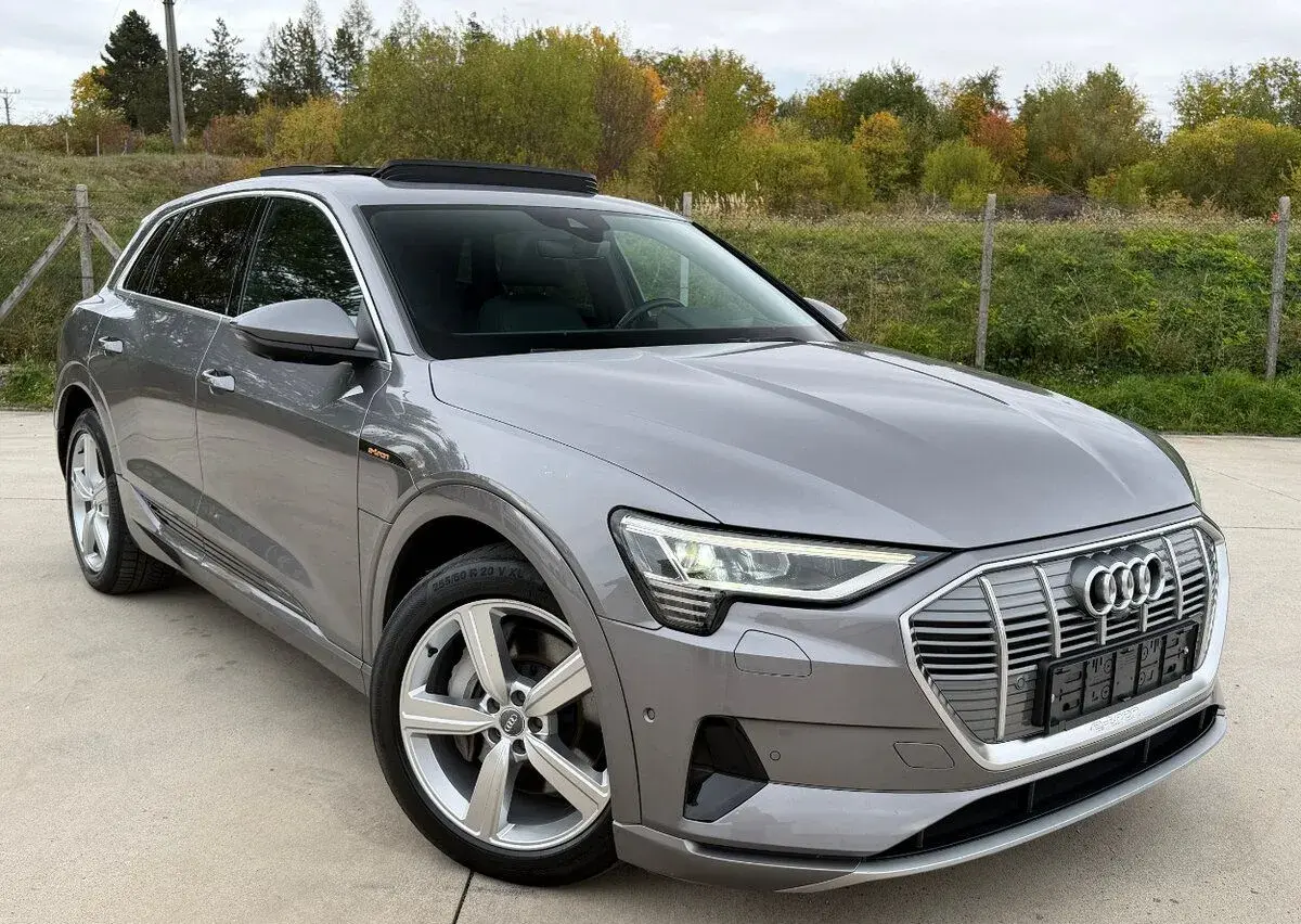 Audi E-Tron – 2020, 430 km
