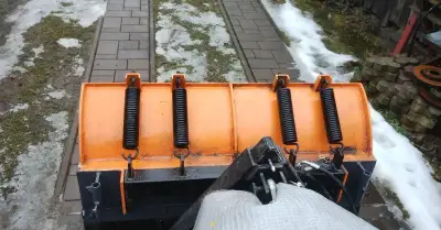 Snežný pluh