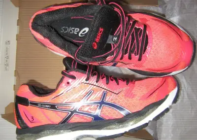 ASICS GEL GLORIFY vel. 39