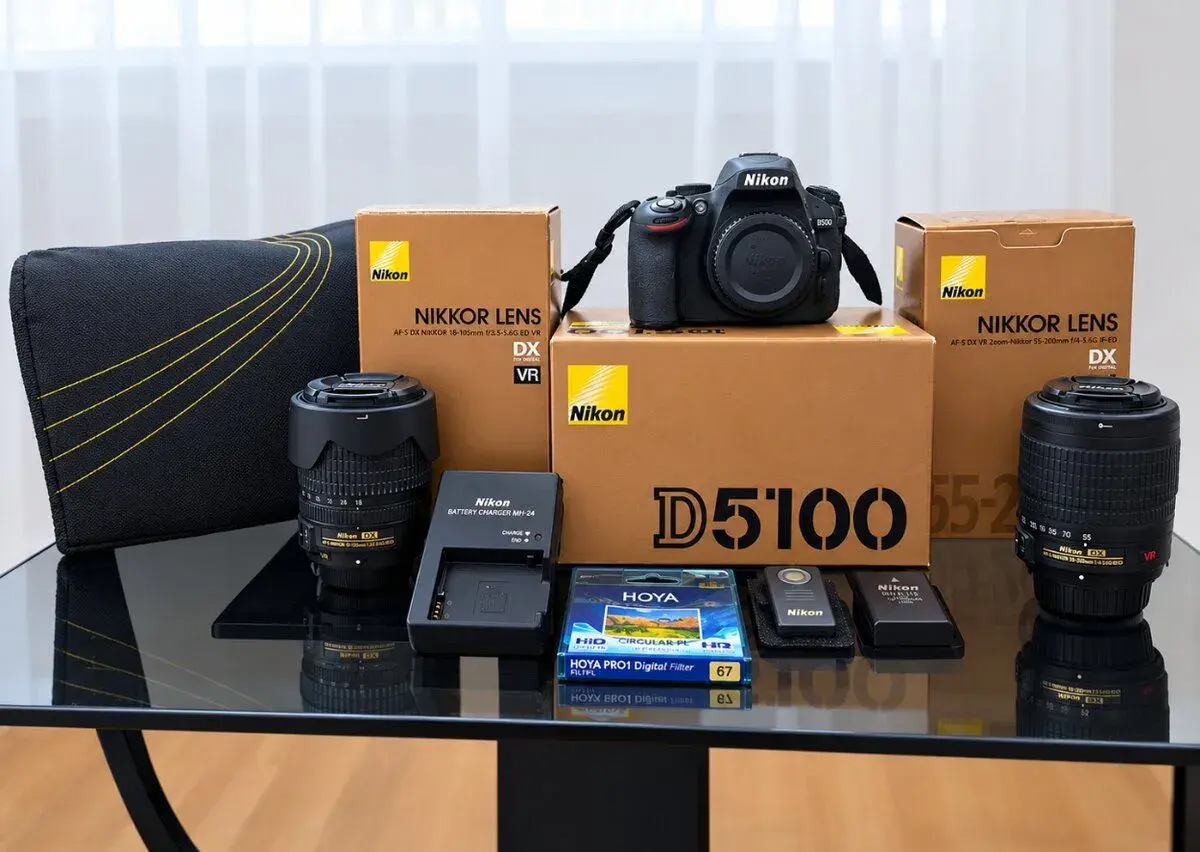 Nikon D5100 + 18–105 mm VR, 55–200 mm VR