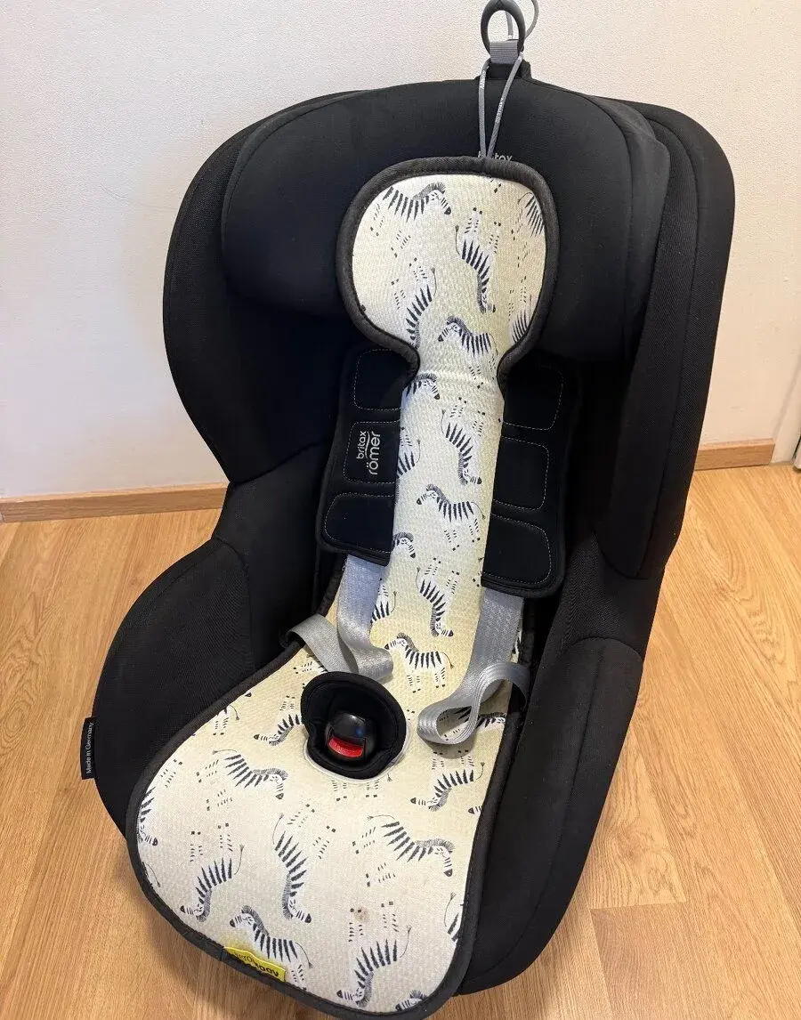 Autosedačka Britax Römer TRIFIX 2 i-SIZE PREMIUM s vložkou