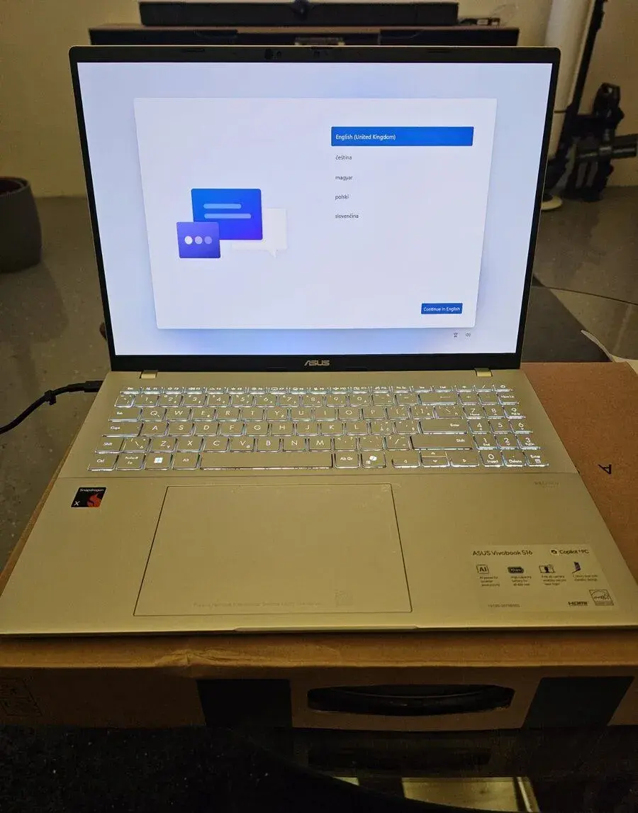 ASUS Vivobook S16 S3607QA-OLED064W Cool Silver celokovový