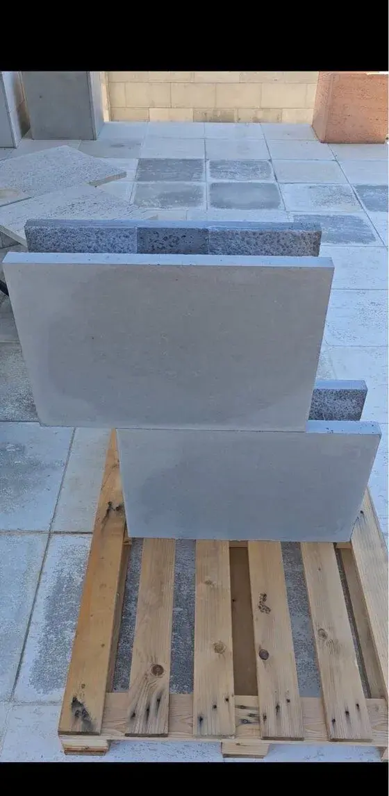 Hľadáme odberateľov na pohľadové betonové steny