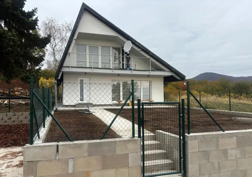 Prenajmem 2 izb RD v Štitároch, časť Šoproš