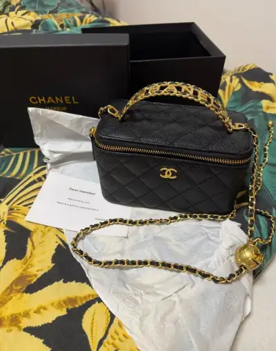 Vip gift makeup bag