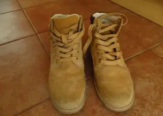 Kožené zateplené topánky - veľ. 35 - vn. dĺ. 23 cm