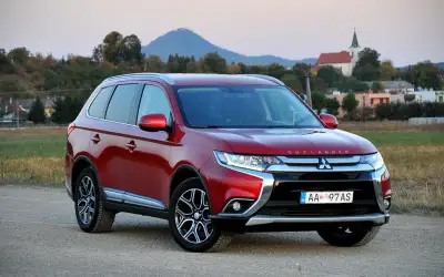 Mitsubishi Outlander – 2017