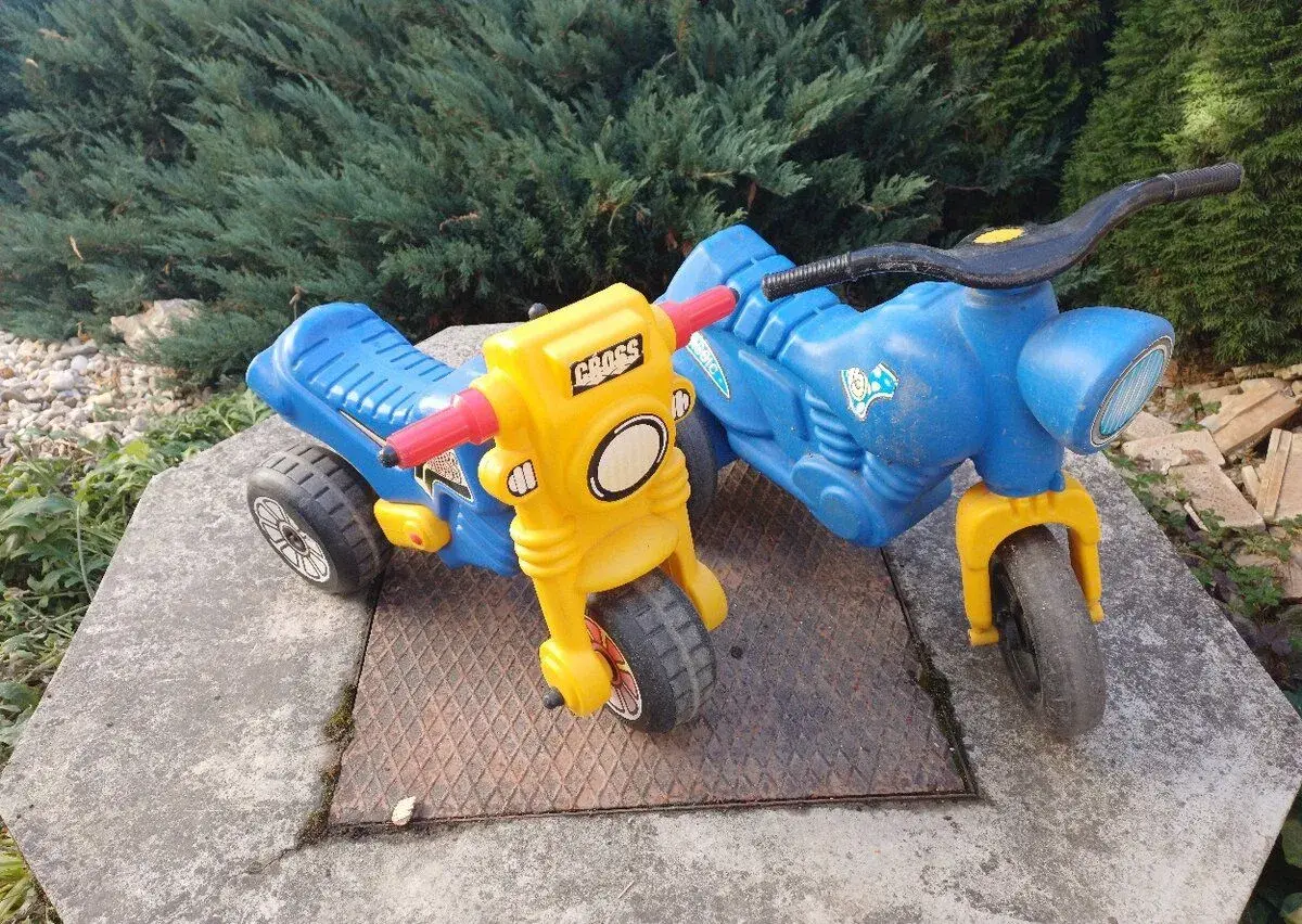 Motorky 2ks spolu 10e