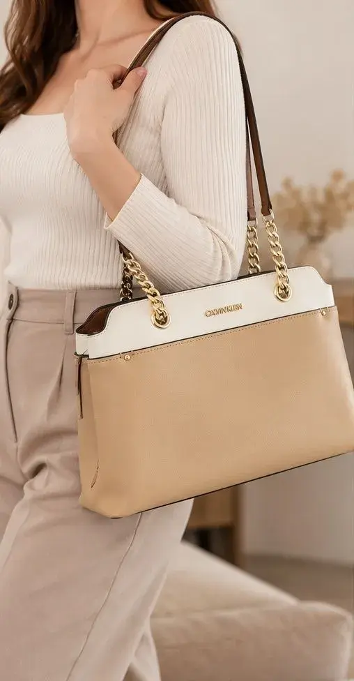 Kabelka Calvin Klein béžová so zlatými retiazkami NOVÁ