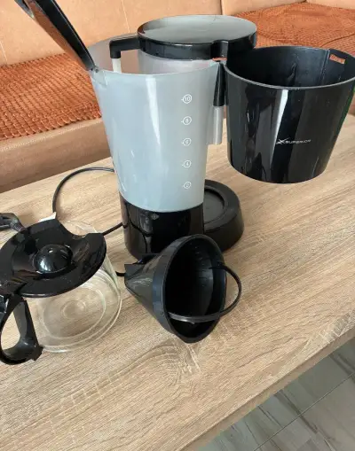 Kávovar na prekvapkavanú kávu
