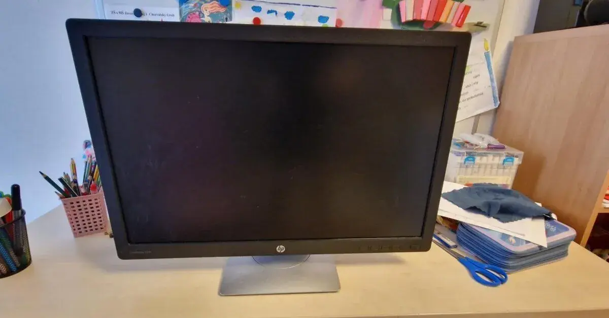 Monitor - HP Elite Display E242 - bez poskodenia