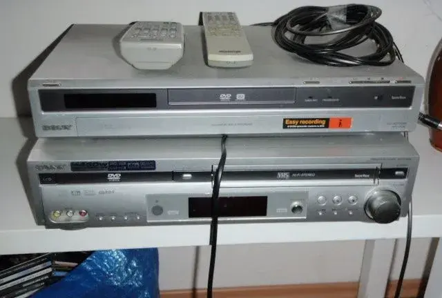 Domáce kino Sony s CD,Rádio,VHS,RDS