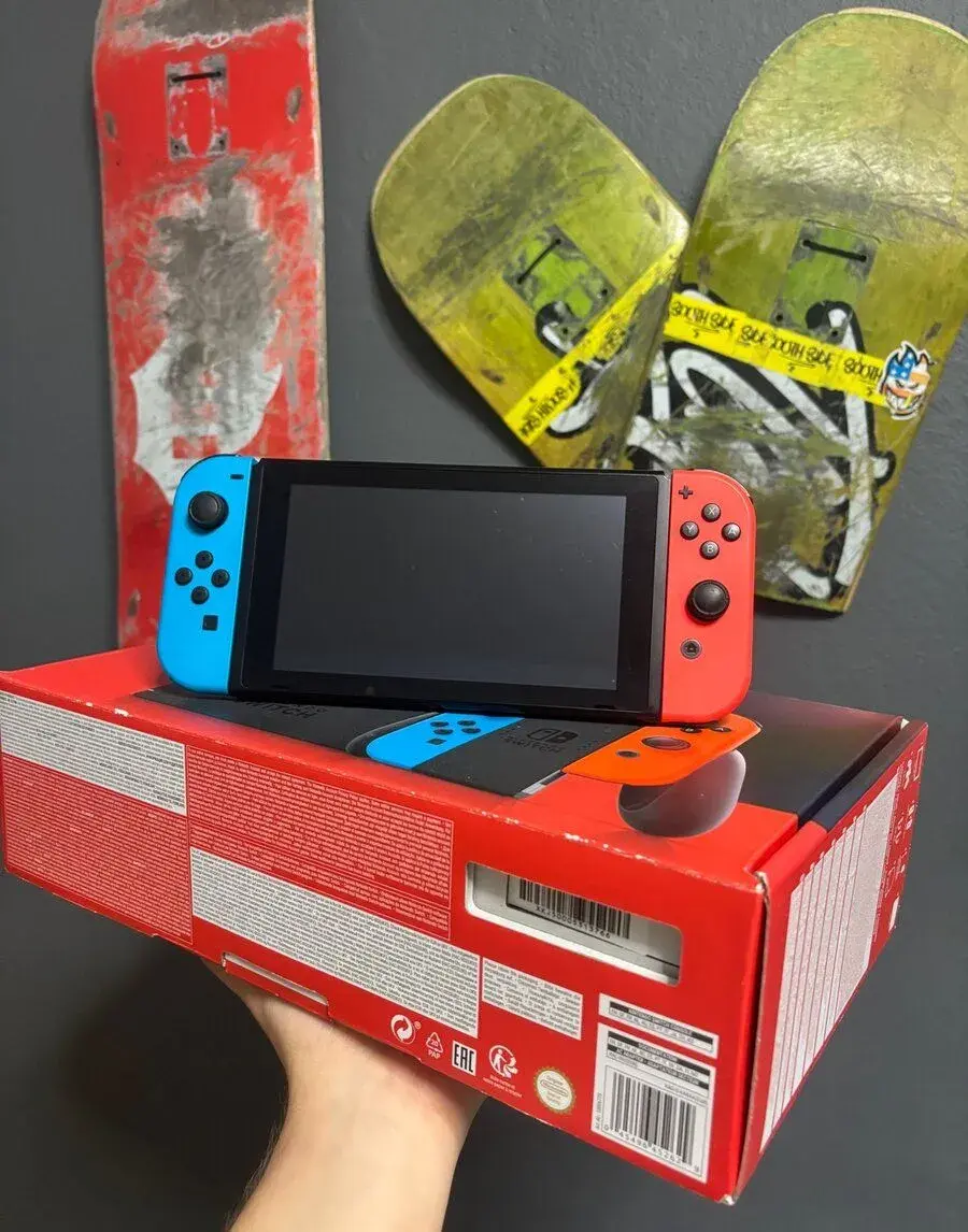 Nintendo switch plus hry