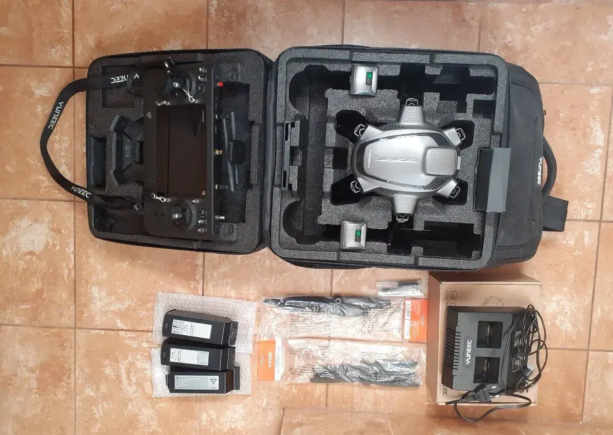 Yuneec Typhoon H3 + Leica ION L1 Pro