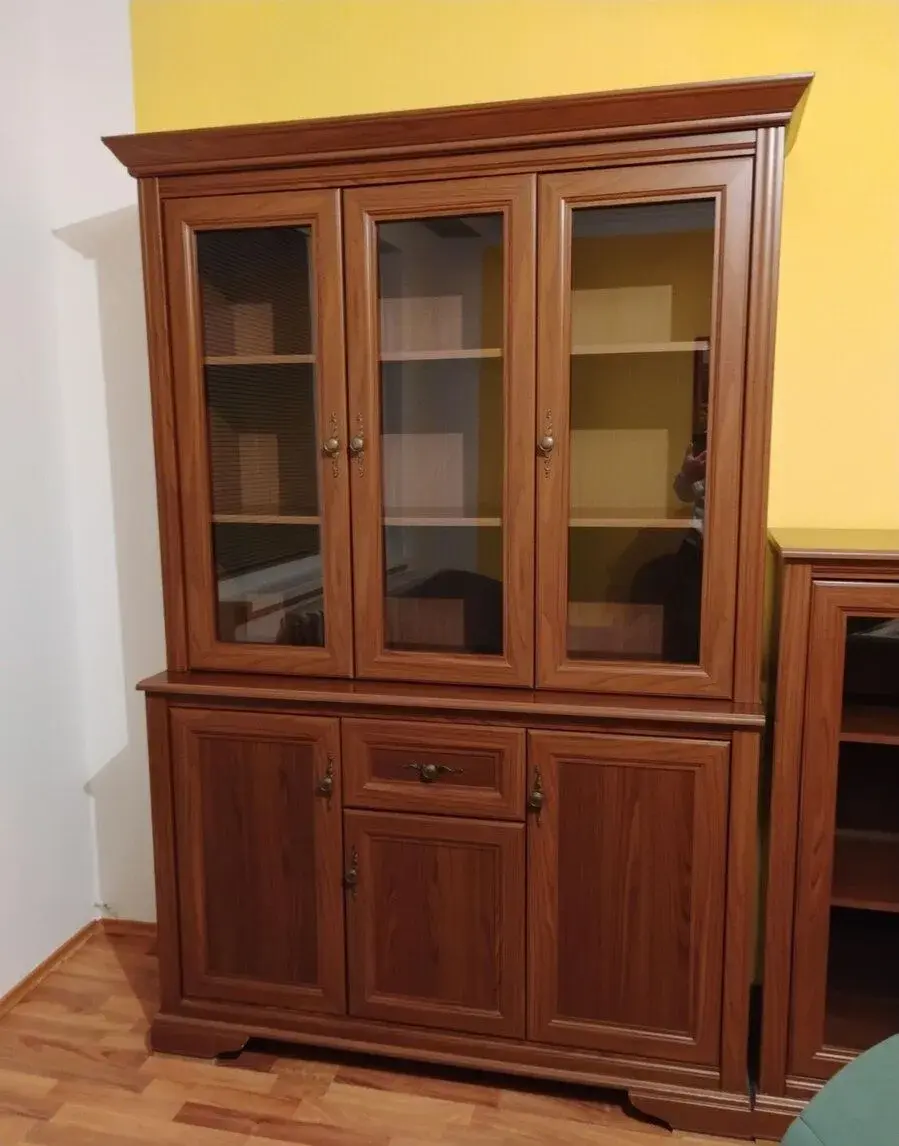 Obývaciu stenu