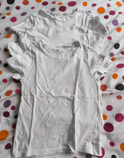 Tričká H&M vel. 110/116