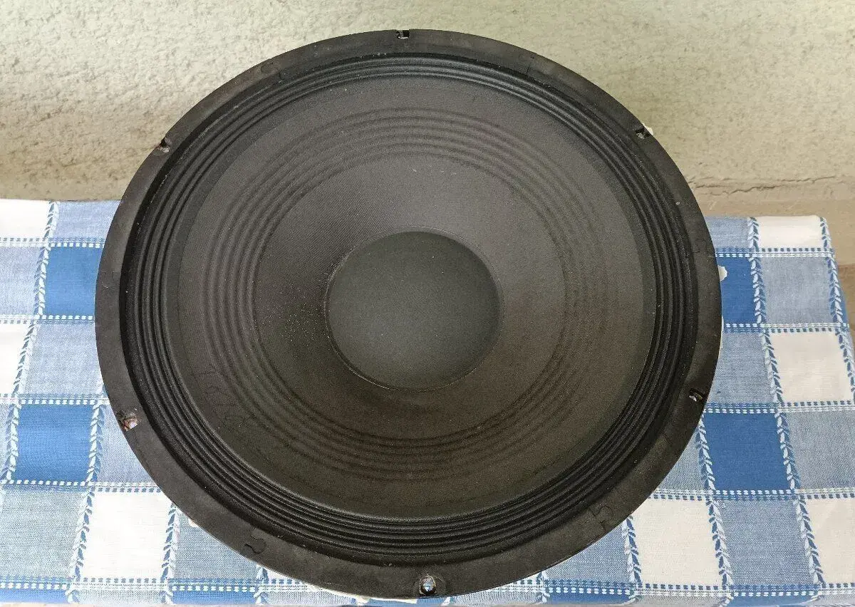 reproduktor Zomax 300W 8ohm 15"
