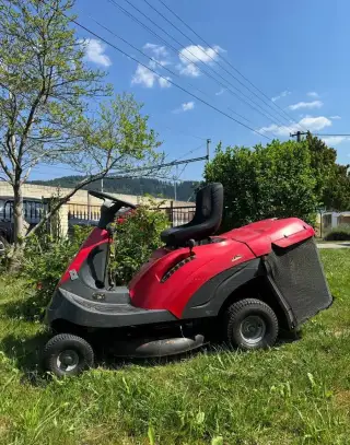 Rider/traktorova kosacka