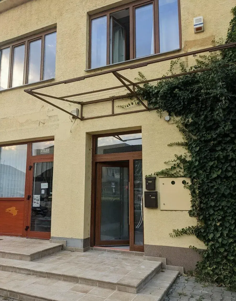 Nebytový priestor 275 m² na prenájom – Hlohovec, centrum