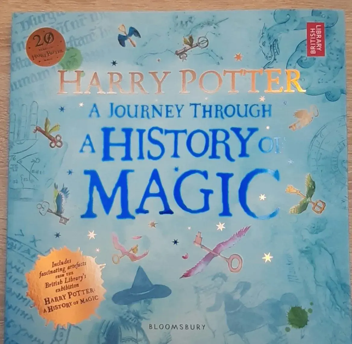 Kniha Harry Potter: A Journey Though A History of Magic