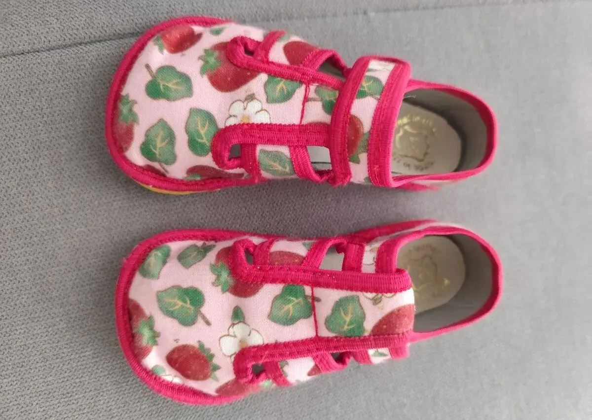 Barefoot papučky KTR, veľ 24