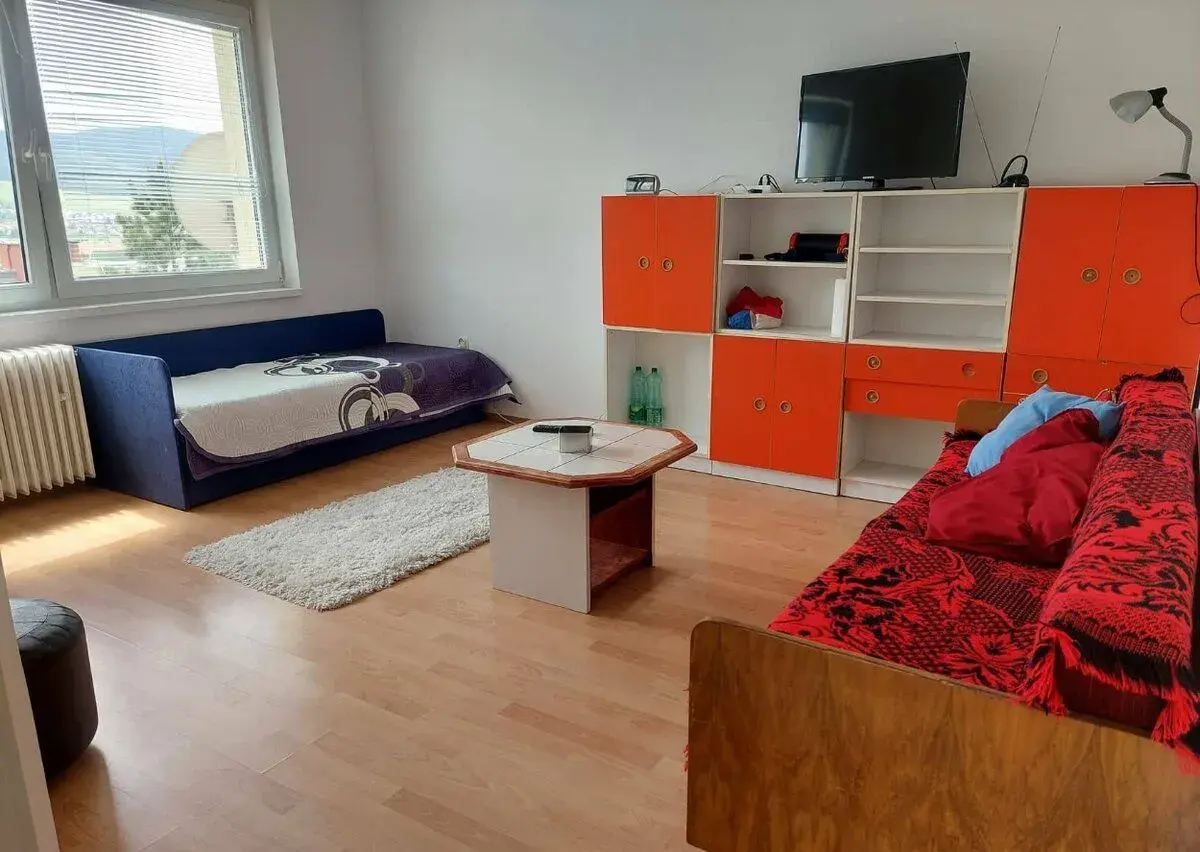 Prenajmem 1 izbový byt s balkónom