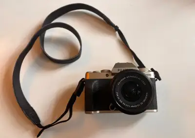 Fujifilm X-T200 + 15-45mm
