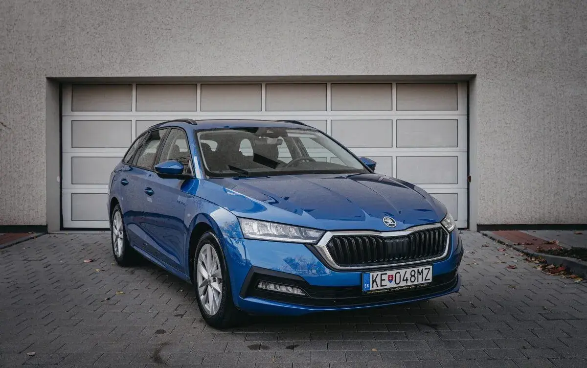 AUTOPOŽIČOVŇA KOŠICE/ PREŠOV/ POPRAD / ROŽŇAVA/ VRANOV/