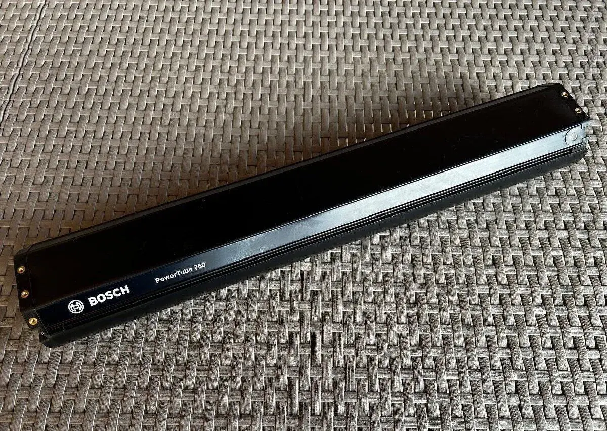 Bosch PowerTube 750Wh SMART Horizontal / 10 cyklov /
