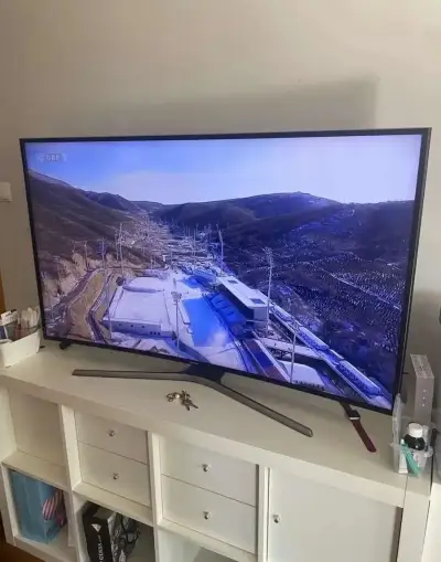 Led Tv Samsung 55"(138 cm),zaoblený, 4K, Smart, záruka