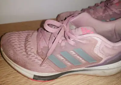 Adidas tenisky, but I Veľkosť 37