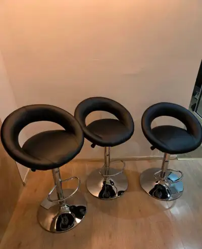 Barové stoličky čierne - 3ks